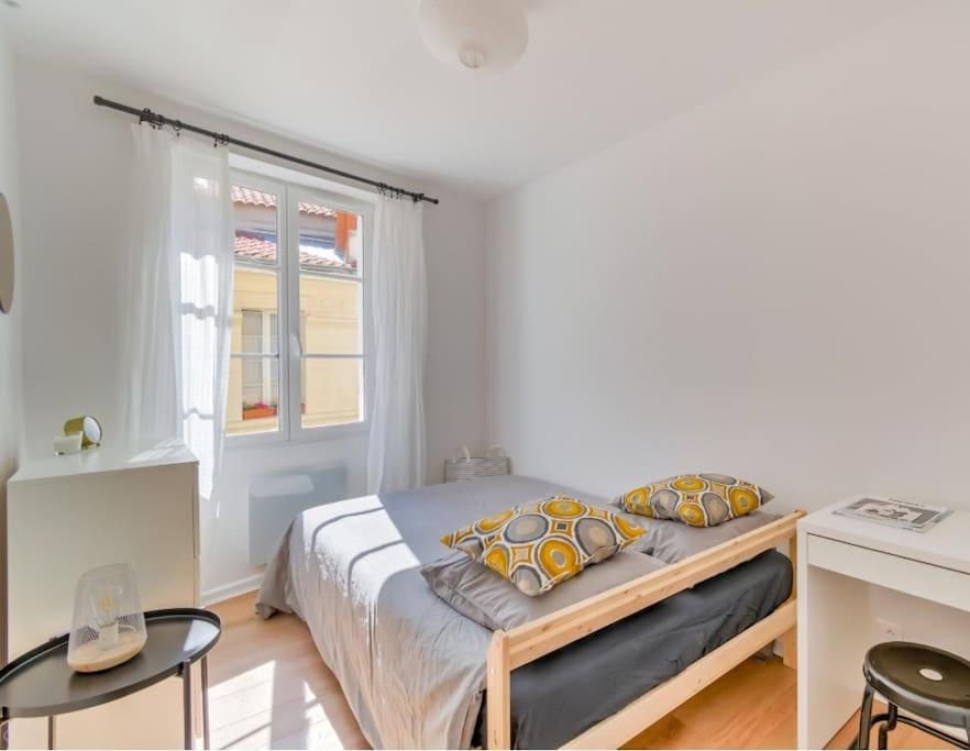 2 Bedroom Apartment In The Heart Of Marseille Exterior photo
