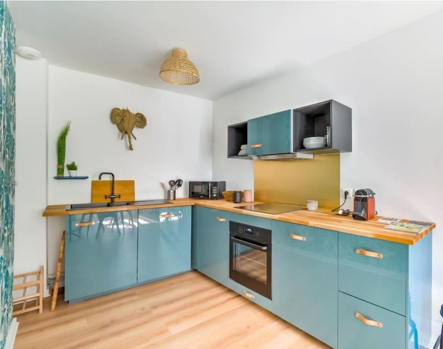 2 Bedroom Apartment In The Heart Of Marseille Exterior photo